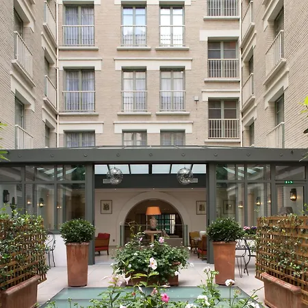 Le Littré 4*