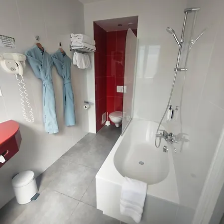 Le Littré 4*