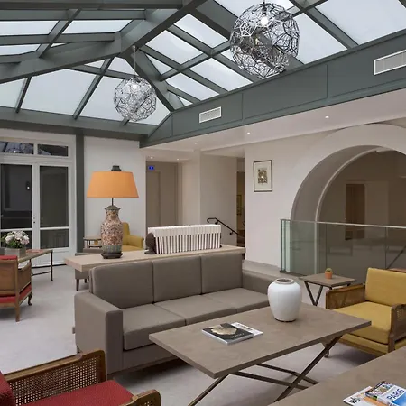 Hotel Le Littré Parigi
