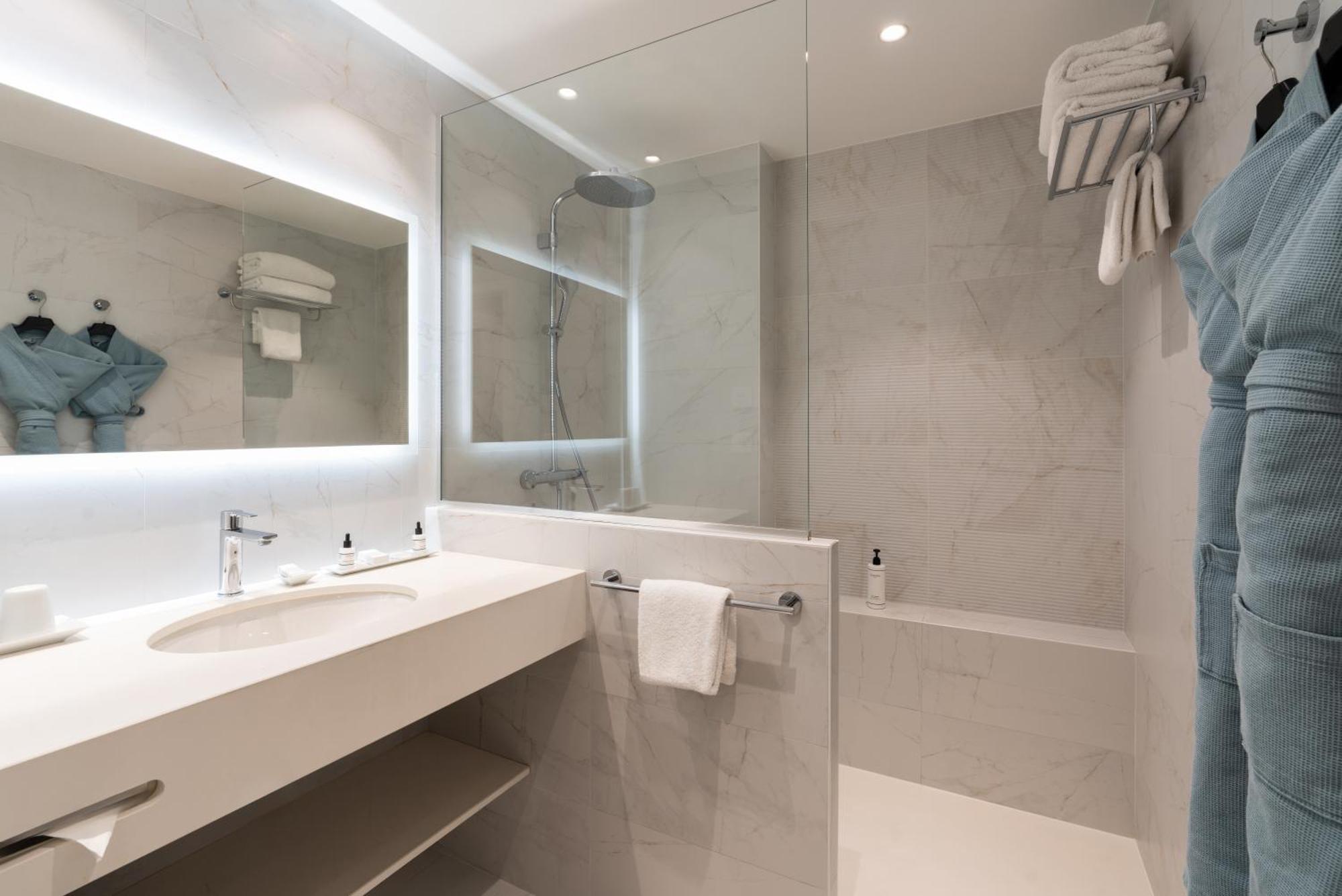 Le Littre Hotel